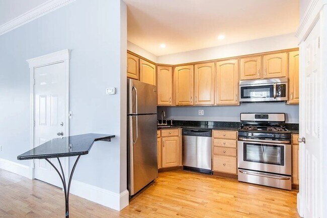 Photo - 88 G St Unit #2