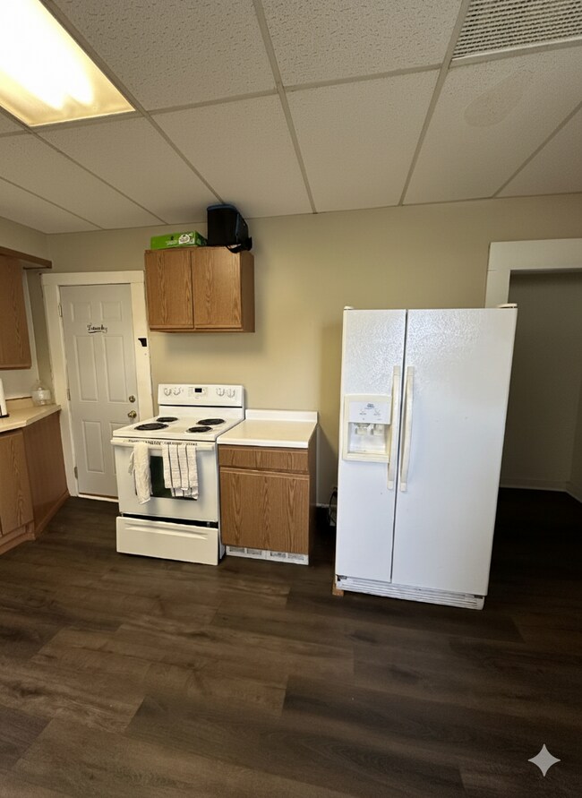 Photo - 4 Bed 1 Bath near UWEC, Water Street, and Sonnentag!