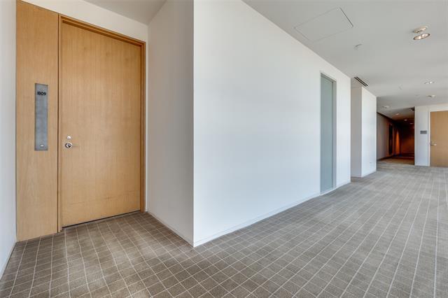 Photo - 2430 Victory Park Ln Unit 1809