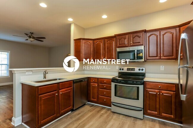 Photo - 4 Bedroom Pet-Friendly Home in DALLAS, GA with Main Street Renewal