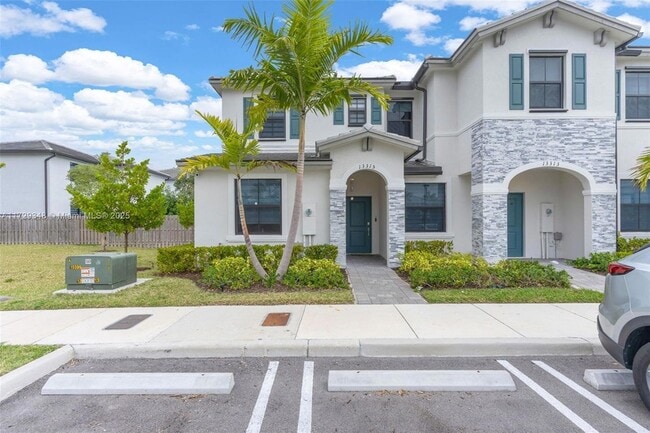 Photo - 13315 SW 285th St Townhome