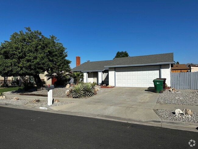 Building Photo - Turn Key 3 bed/2 bath home for Rent in Mor...