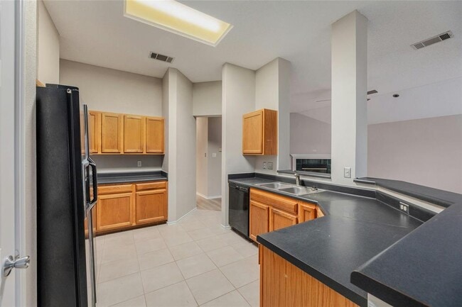 Photo - 8129 Hawick Dr