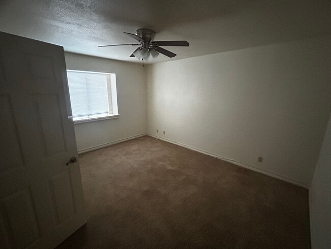 Photo - 15603 Rose Crest