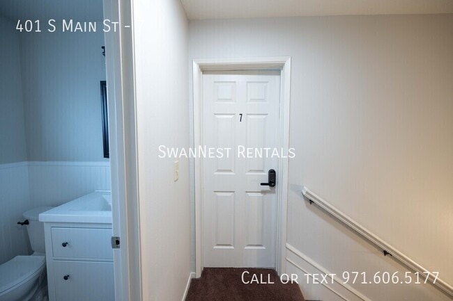 Photo - 401 S Main St Unidad 7