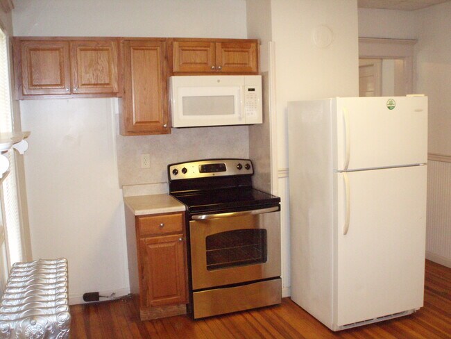 82 Porter St Unidad 2ND FLOOR