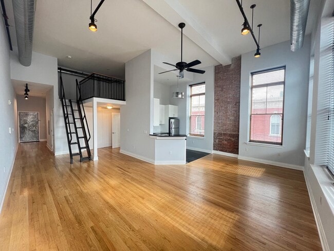 Building Photo - 338 Grove St Unit 3A Rental