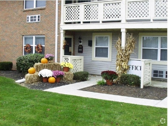Photo - Springfield Greenlawn Arbors