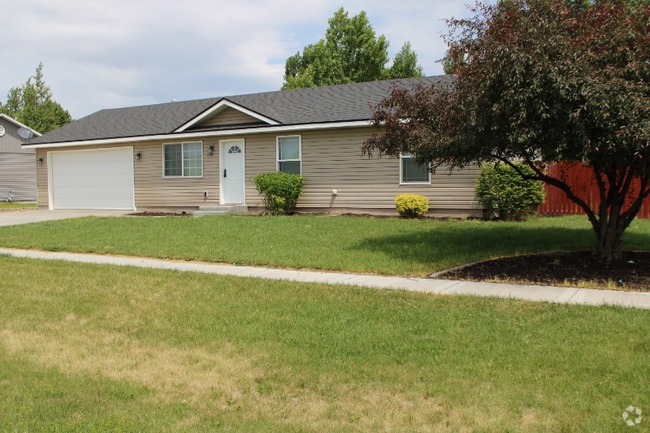 Building Photo - 1106 Richland Dr Rental