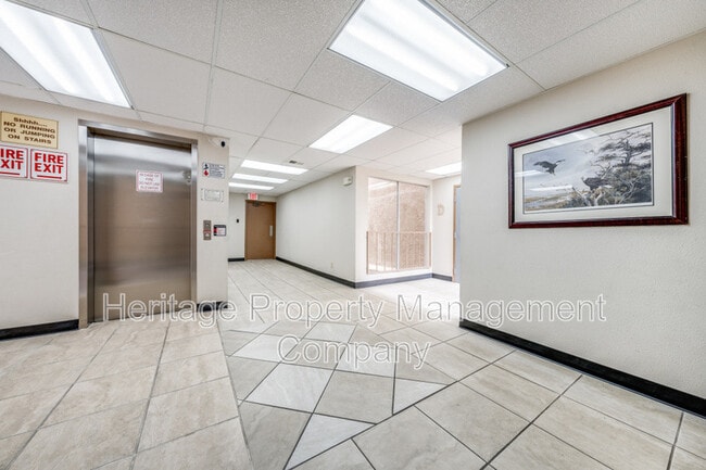 Photo - 4119 Medical Dr