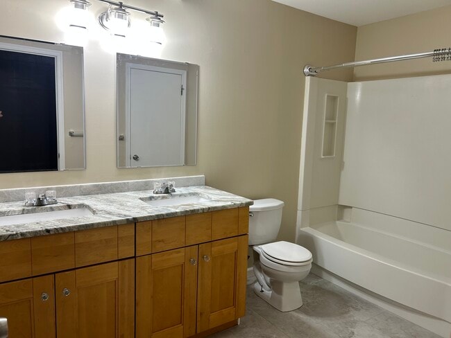 208 Devon Way Unit 208 Devon Way