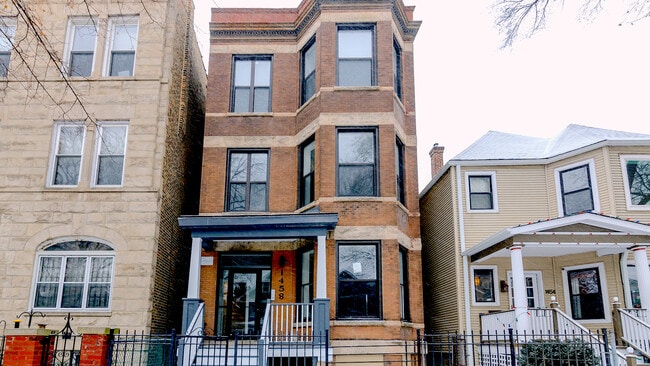 Building Photo - 1458 W Pensacola Ave Unit 3