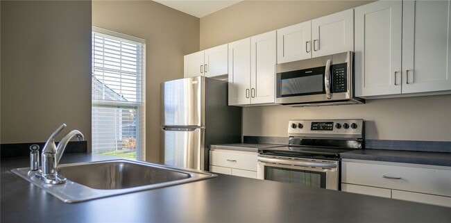 Photo - 69 Allandale Dr