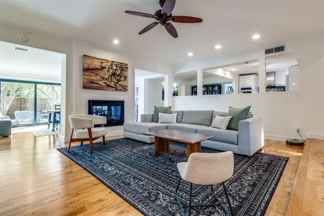 Photo - 7350 Fieldgate Dr