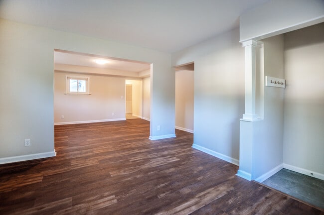 Photo - 20053 Homeland St