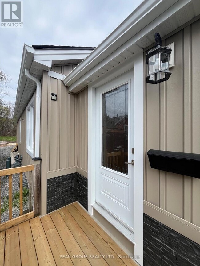 Photo - 2921 Portage Rd