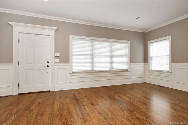 Photo - 150 Crotona Ave