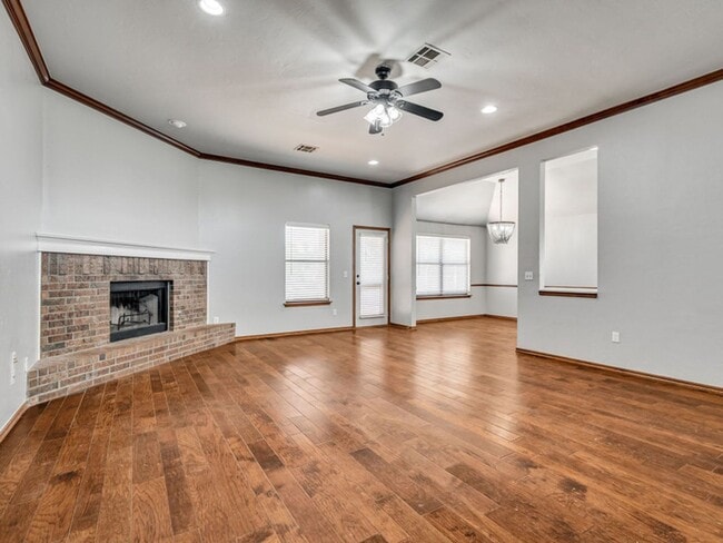 Photo - 1905 SE 17th St