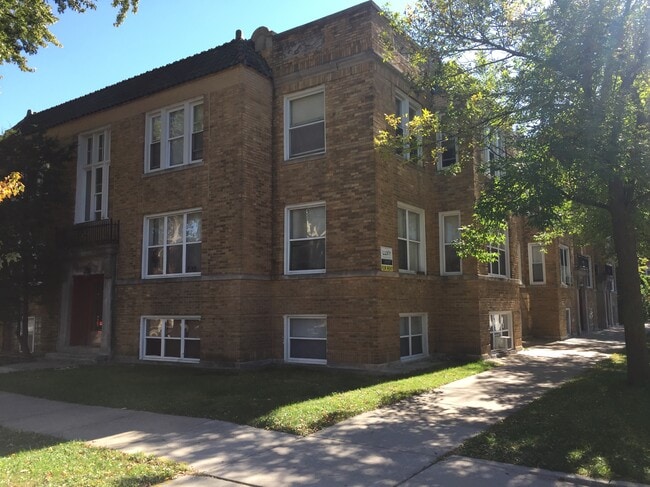 Front Pic - 4515 N. Hamlin Avenue Unit 2 Rental