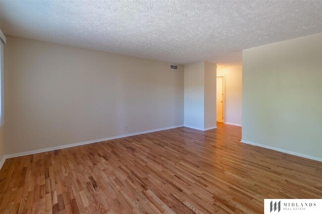 Photo - 3401 Sherwood Dr