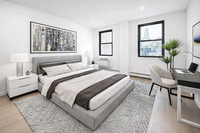 Photo - 227 E 59th St Unidad 1C