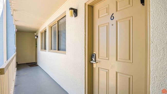 Photo - 556 Coral Ct Unit SI ID1502038P