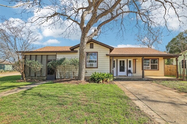 Photo - 620 Barbara Dr