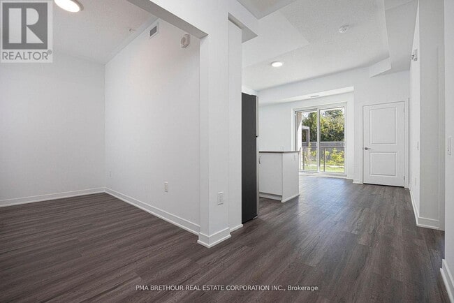 Photo - 385 Arctic Red Dr Unité 101