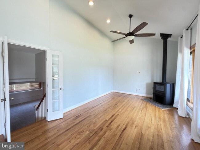 Photo - 153 Othoridge Rd