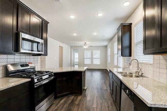 Photo - 8106 Cliffside Terrace Ct