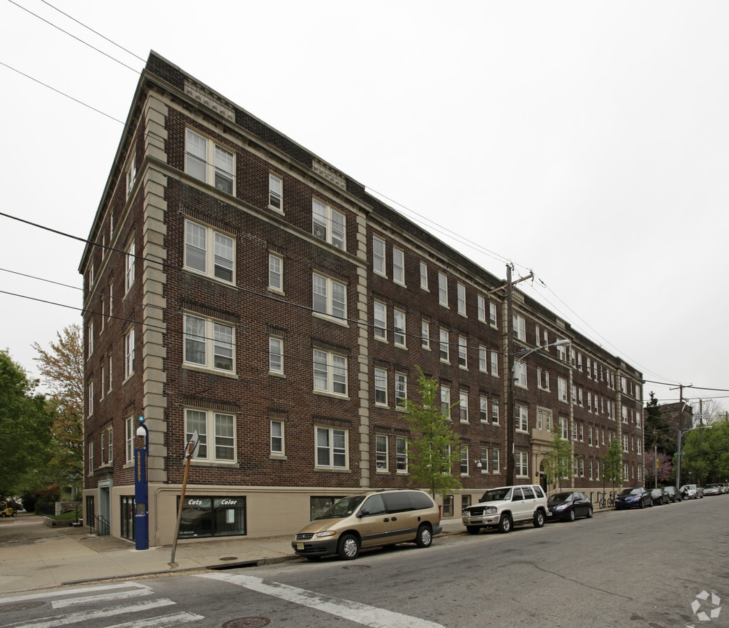 Photo - Lexington Apartments