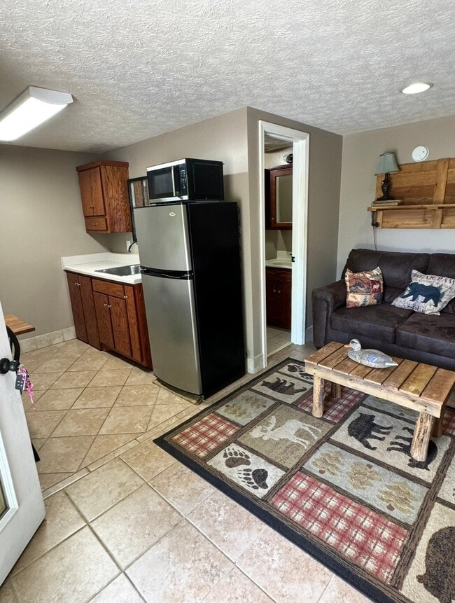 507 S Cannon Blvd Unit B2