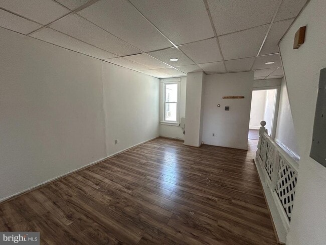Photo - 250 Morris Ave