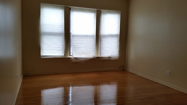 Photo - 6342 S Kenwood Ave
