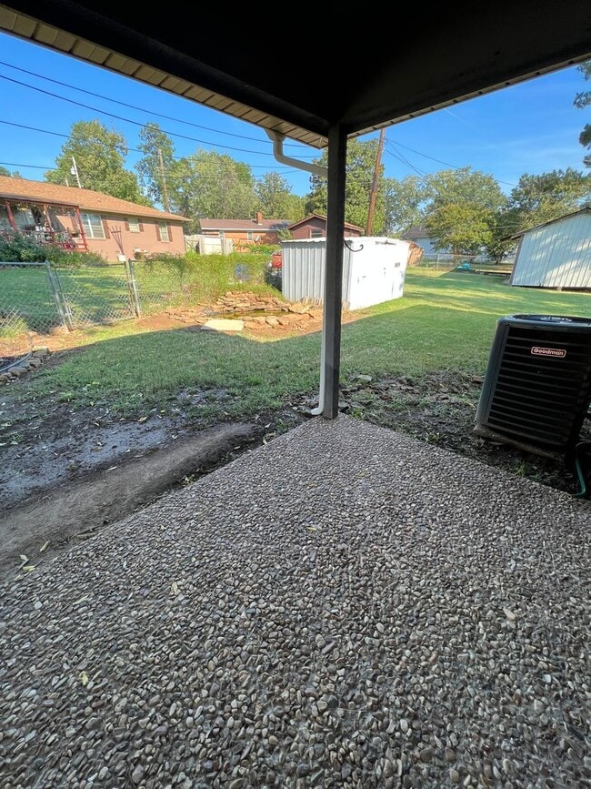 Photo - 3 bed 2 bath on culdesac