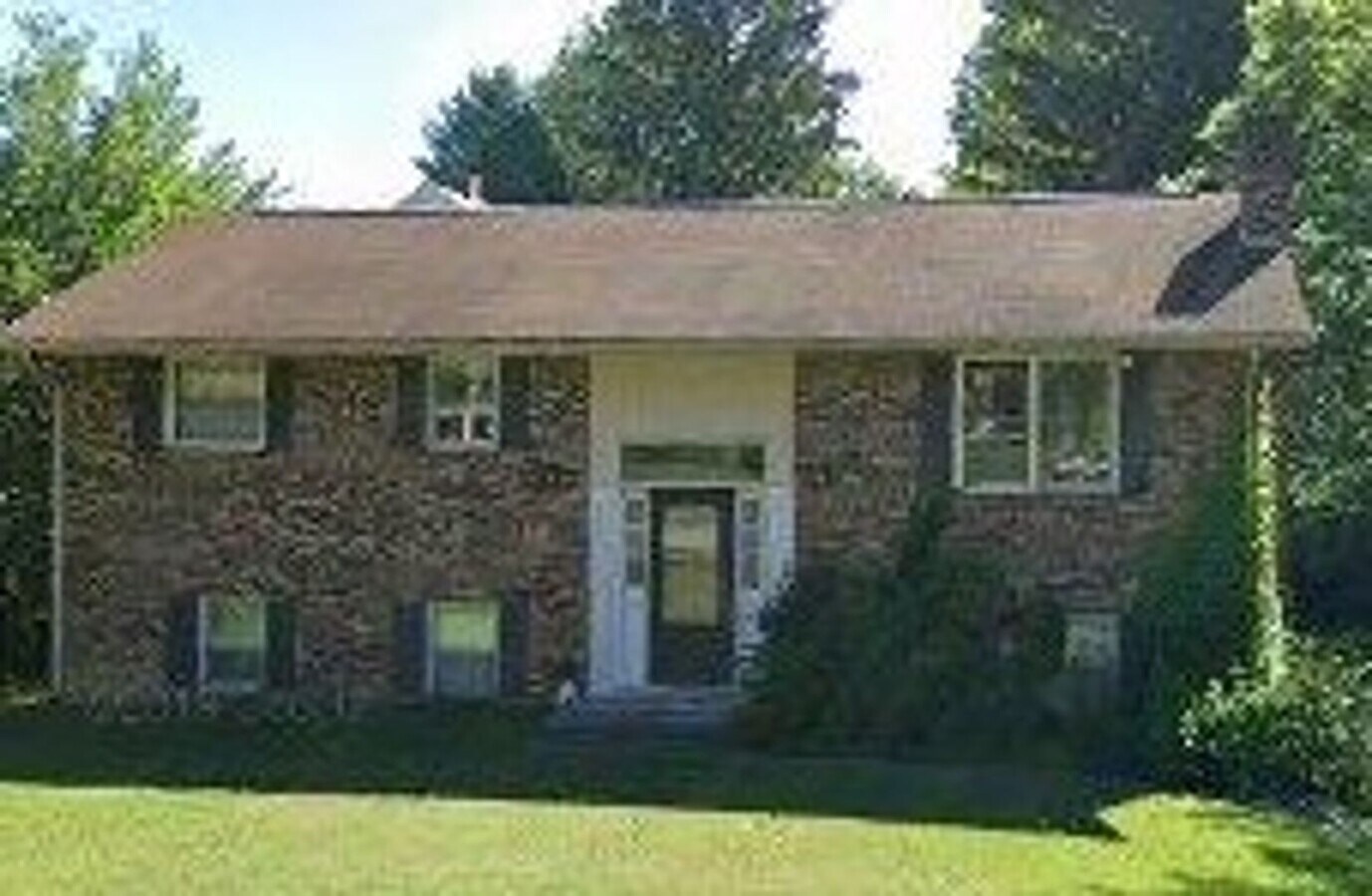3 Bedroom 3 Bathroom Home - 3 Bedroom 3 Bathroom Home