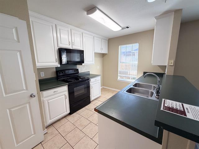 Photo - 2702 Boyd St