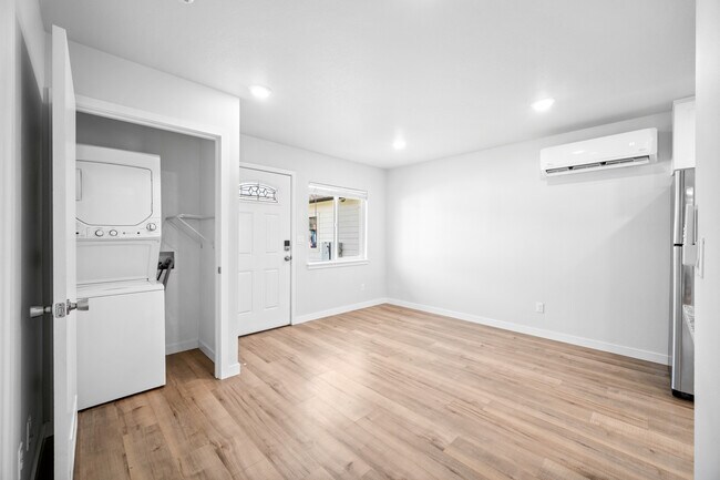 Photo - Sumner Commons