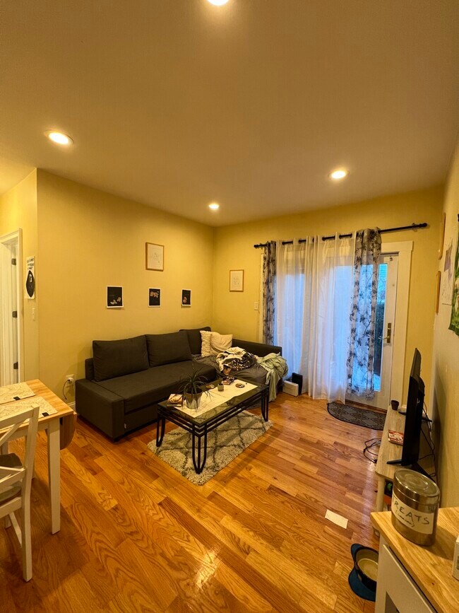 Photo - 87 Morrison Ave Unidad 1R