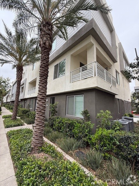 Building Photo - 1868 S Westside Dr Unit 28 Rental