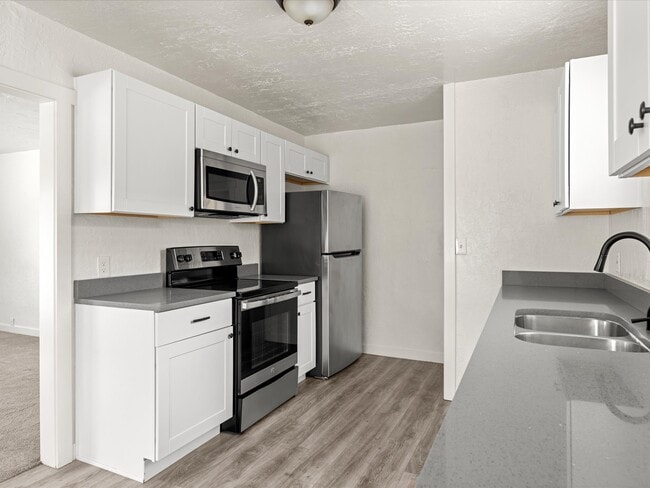 Photo - 3568 Orchard Ave