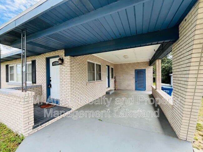 Photo - 260 W Interlachen St