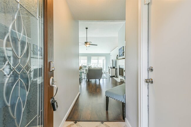 Photo - 4030 Bentley Dr