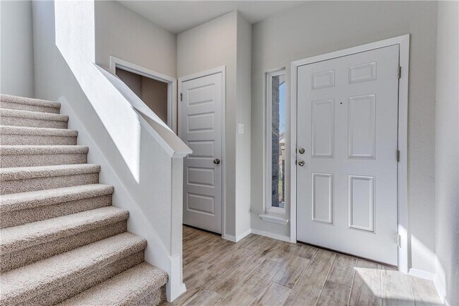 Photo - 131 Trailside Ln