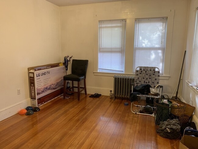 Photo - 27 Roosevelt Rd Unit 1