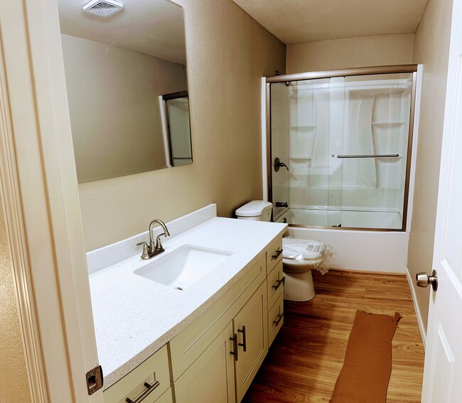 Photo - 3776 Laddell Ave