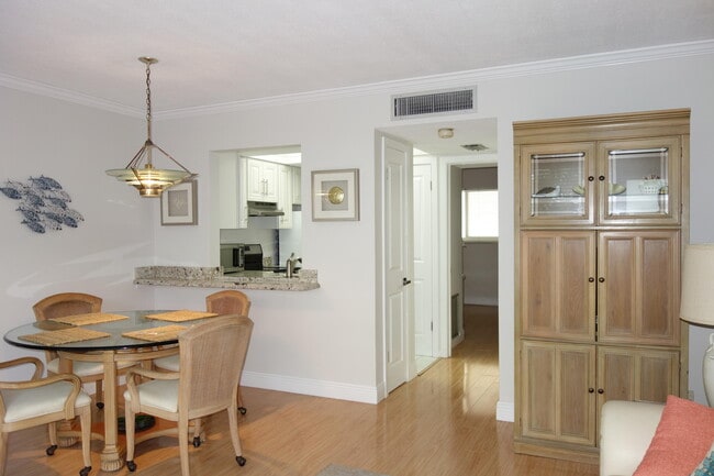 Photo - 2020 Terra Mar Dr Unidad 205