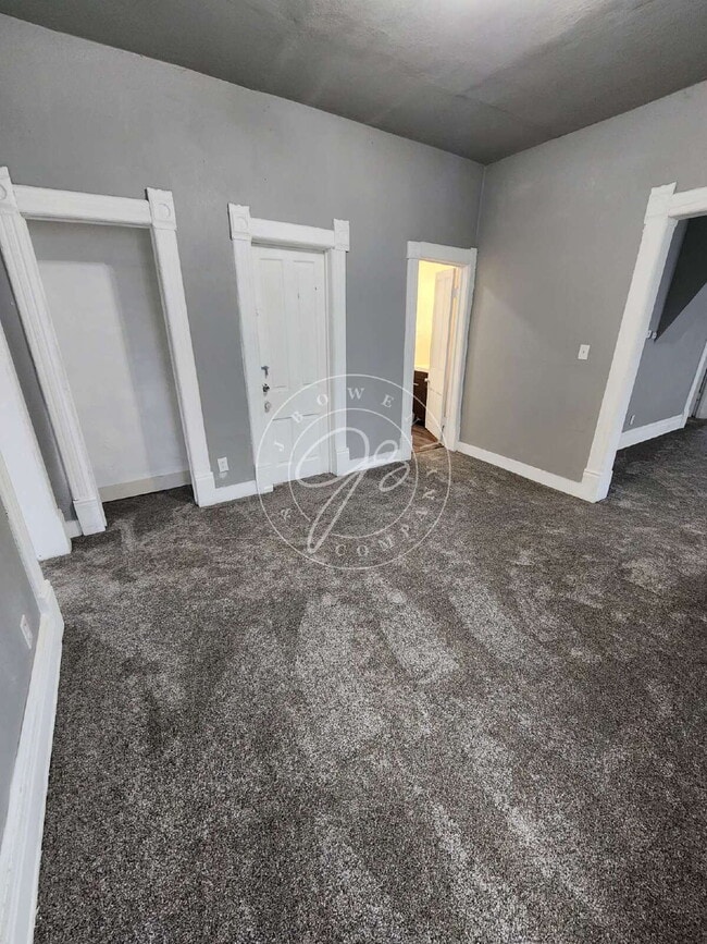 Photo - Spacious 2 bed main floor- 1st floor laundry room! Unit Lower