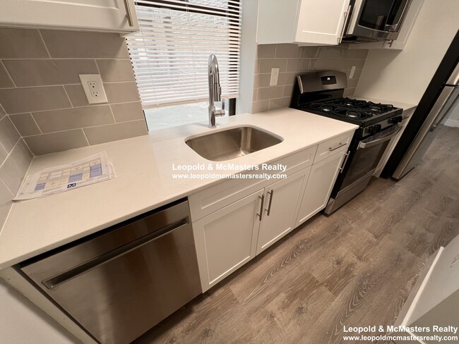 Building Photo - 67 Park Dr Unit D