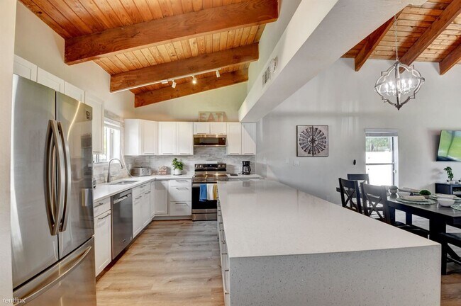 Photo - 3 br, 2 bath House - 2482 Sundy Ave